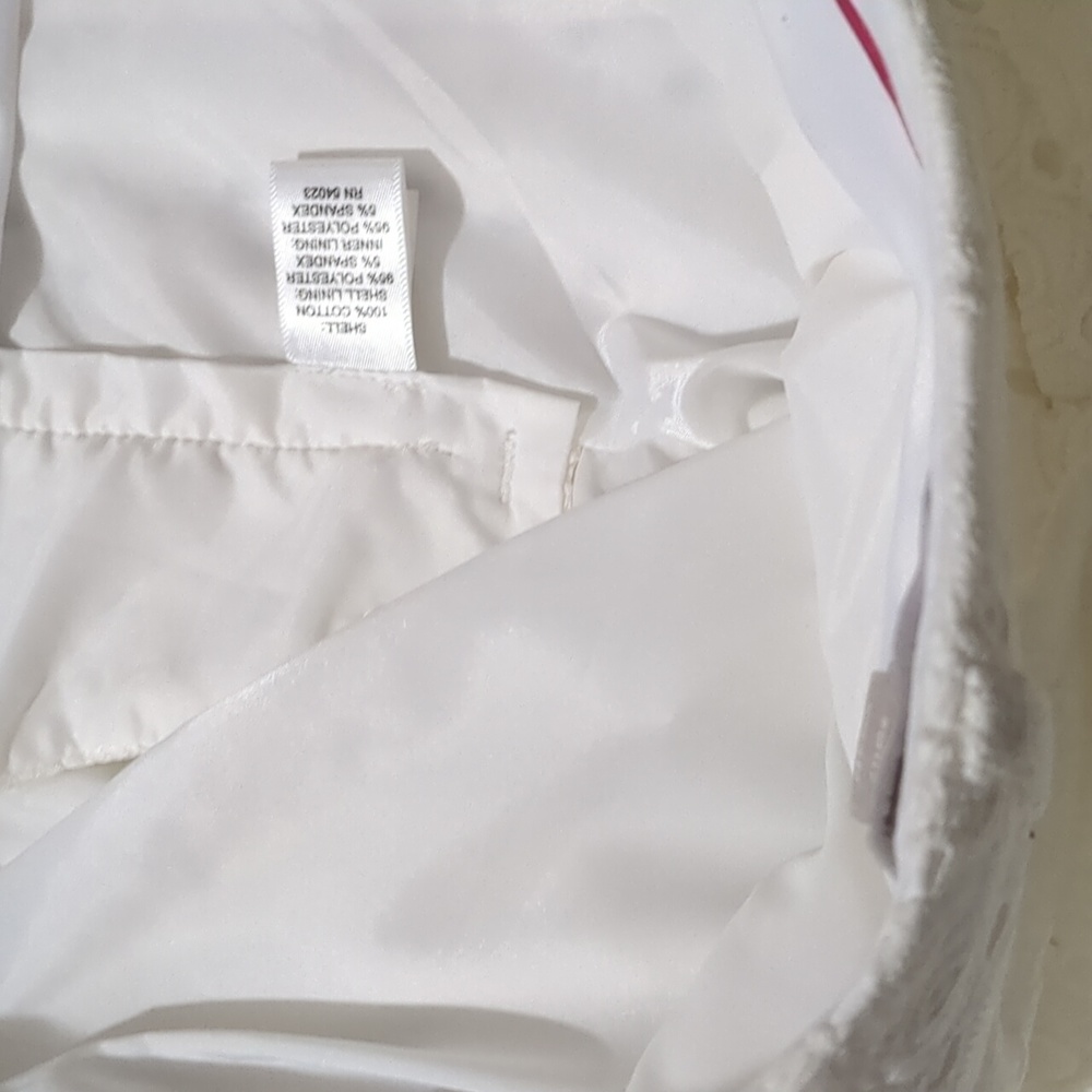 Banana Republic Short Size 00P - Picture 7 of 12